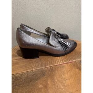 Marc Fisher Phylicia Tassel Heel Loafer silver size 6